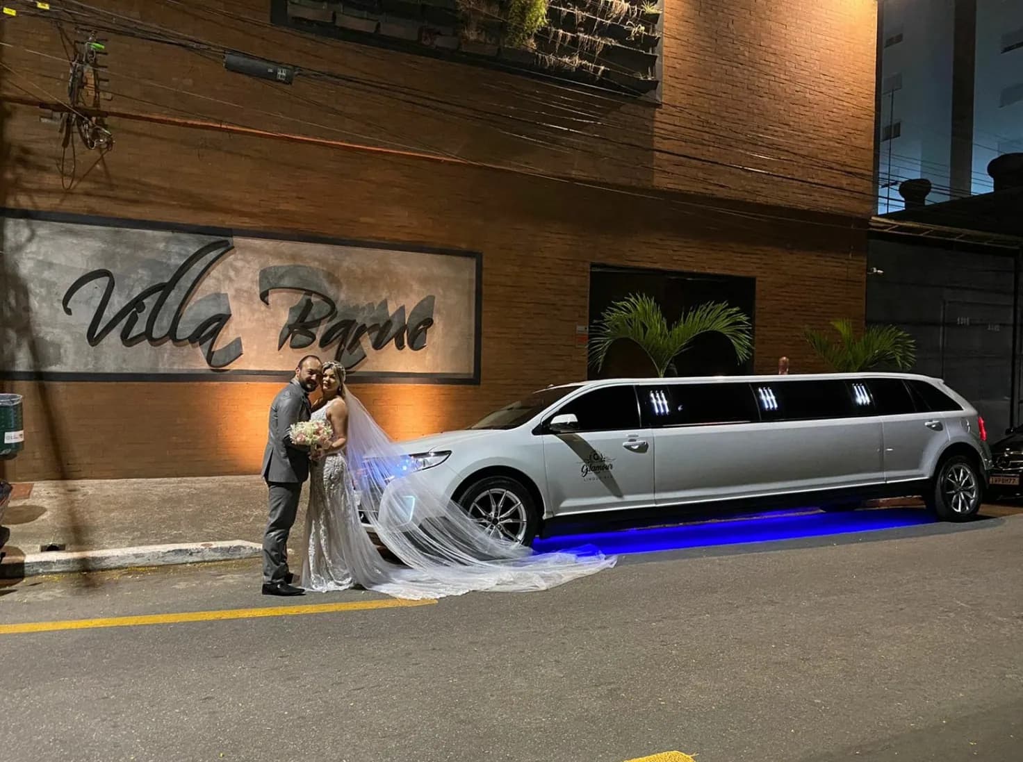 Limousine Branca — Glamour Limousines em São Paulo
