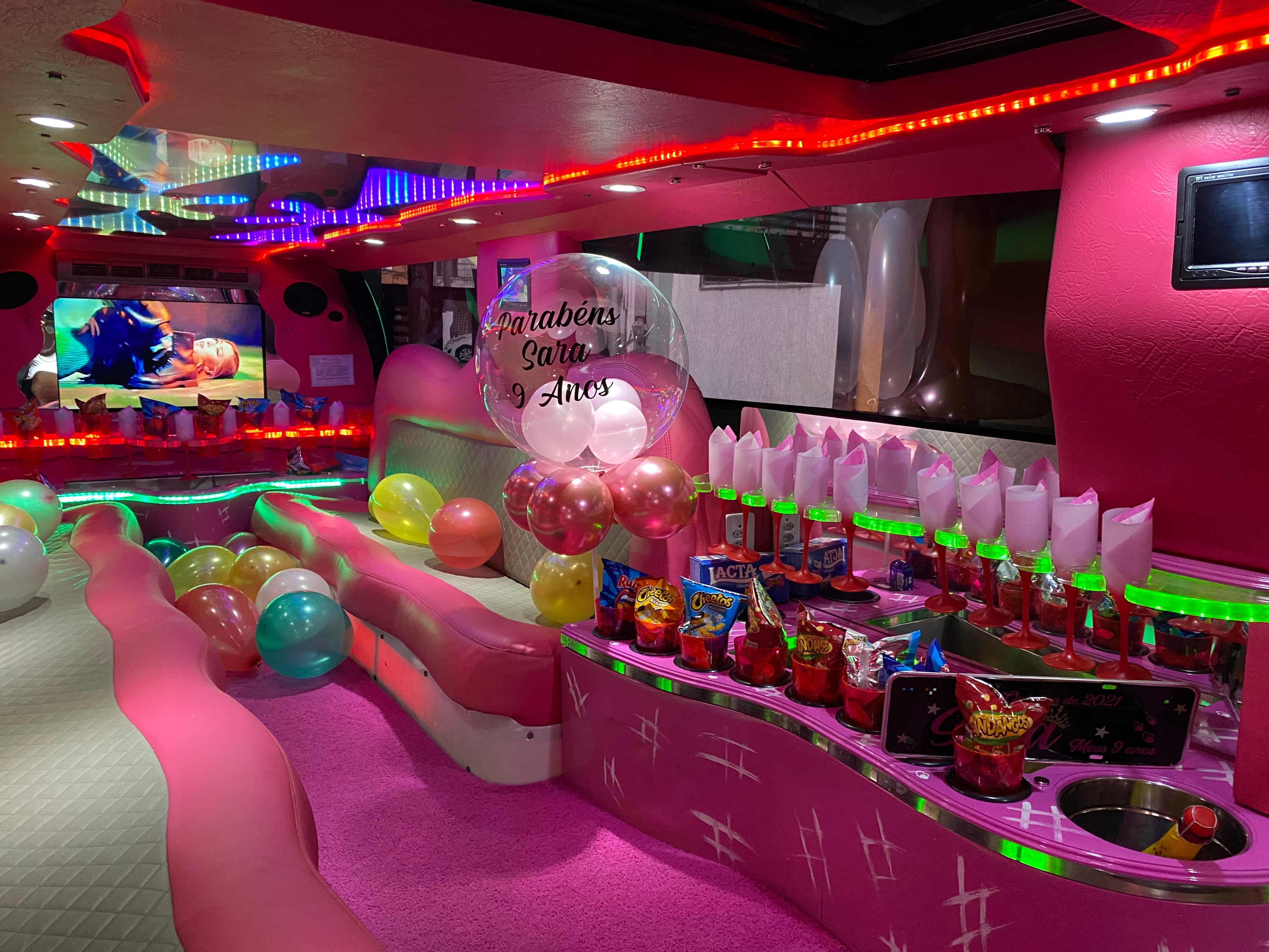 Glamour Limousines