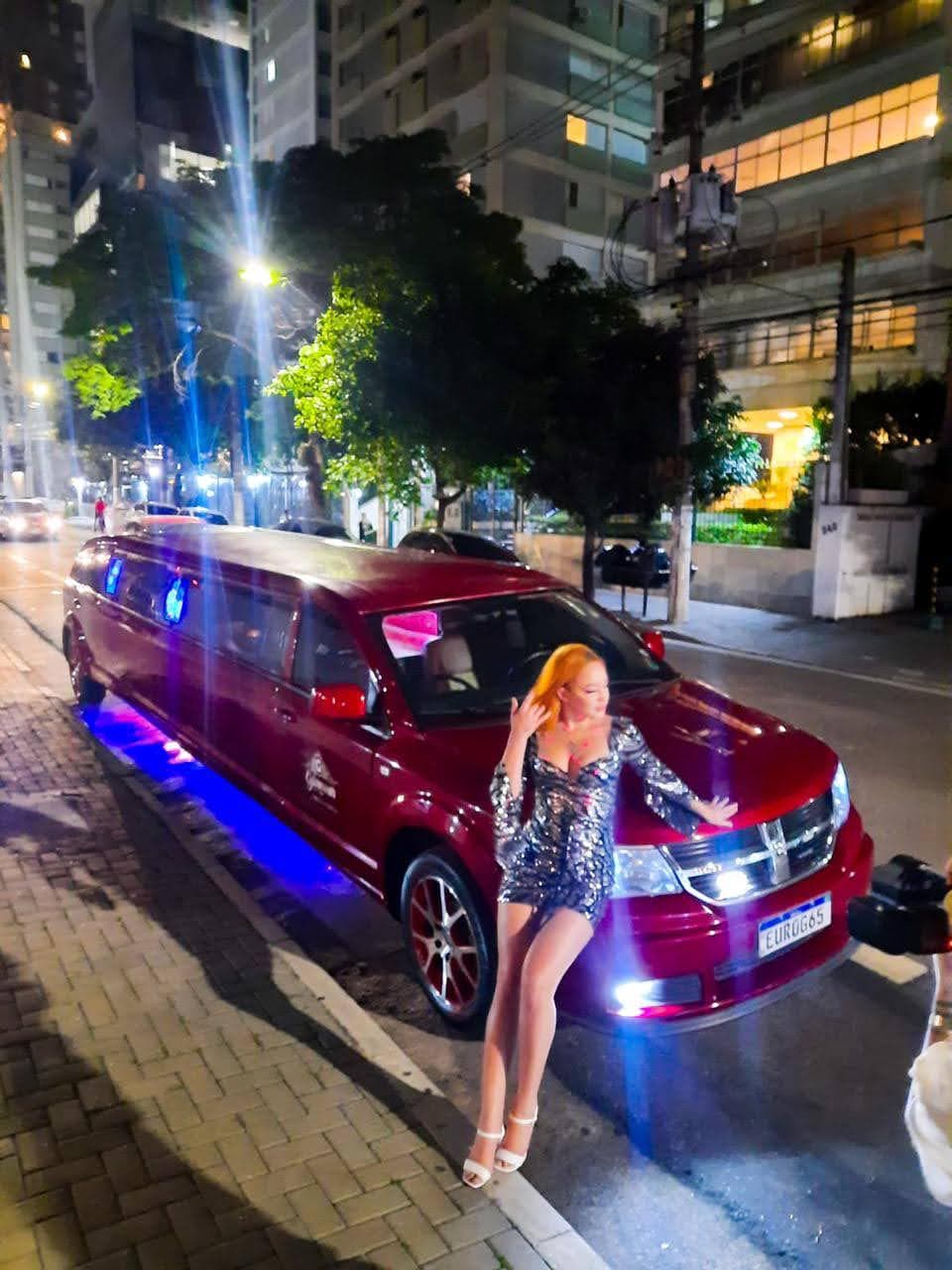 Glamour Limousines
